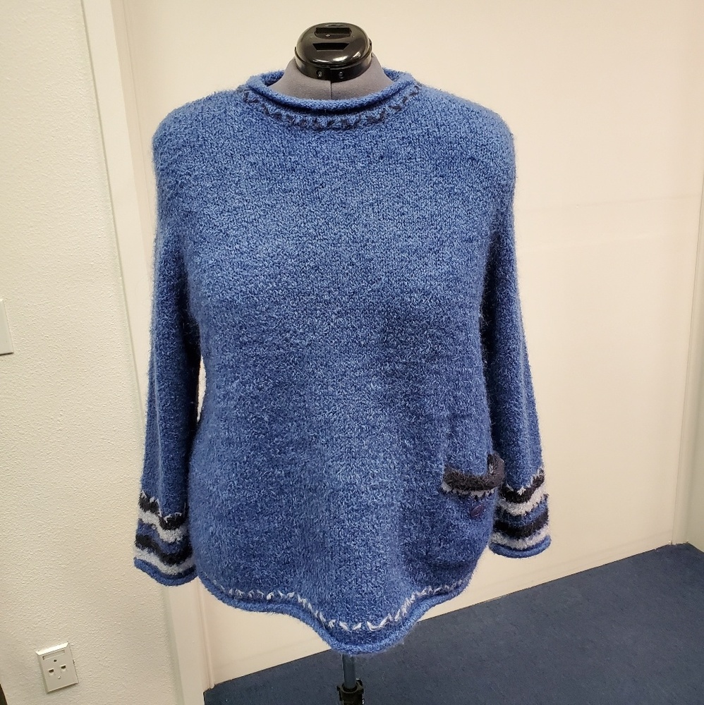 🐻 CJ Banks Fuzzy Sweater